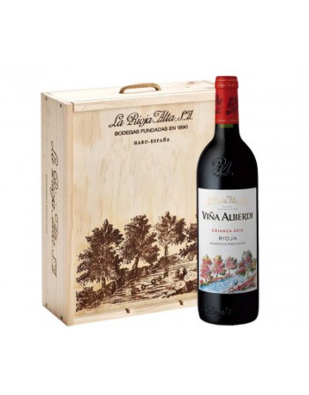 Pack 3 botellas Viña Alberdi crianza en caja de madera